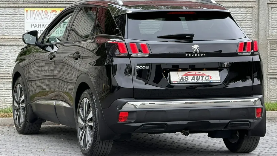 PEUGEOT 3008 -