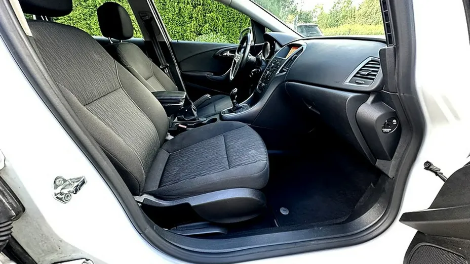 OPEL Astra -