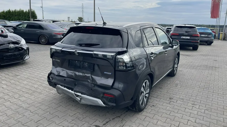 SUZUKI S-Cross -
