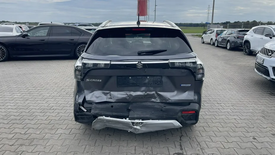 SUZUKI S-Cross -