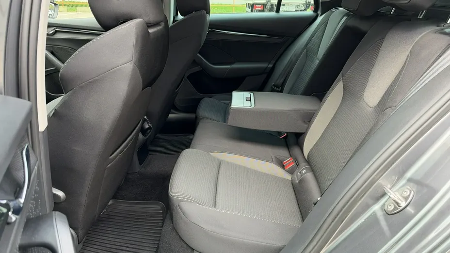 SKODA Octavia -