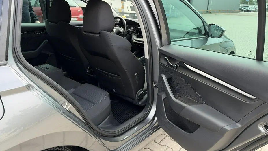 SKODA Octavia -