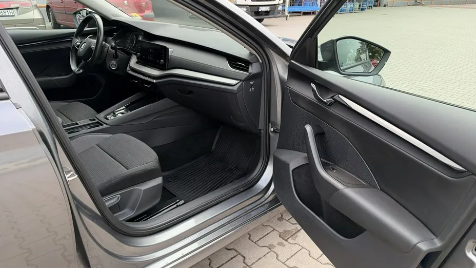 SKODA Octavia -