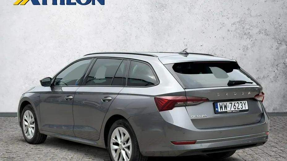 SKODA Octavia -