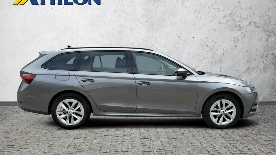 SKODA Octavia -
