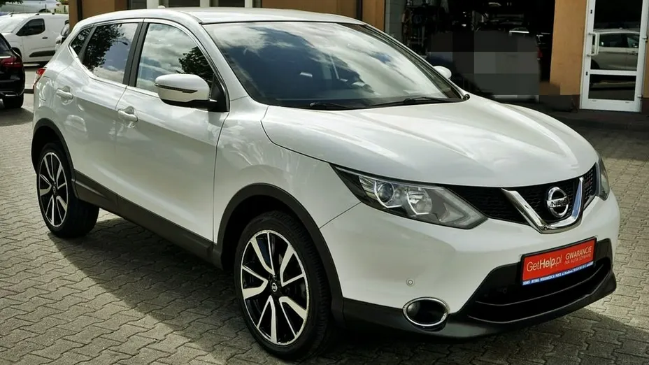 NISSAN Qashqai -