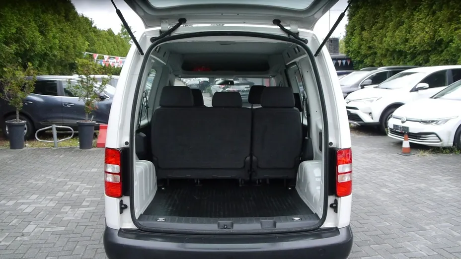 VOLKSWAGEN Caddy -