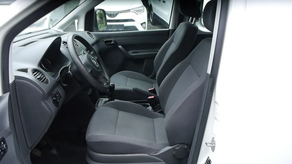 VOLKSWAGEN Caddy -