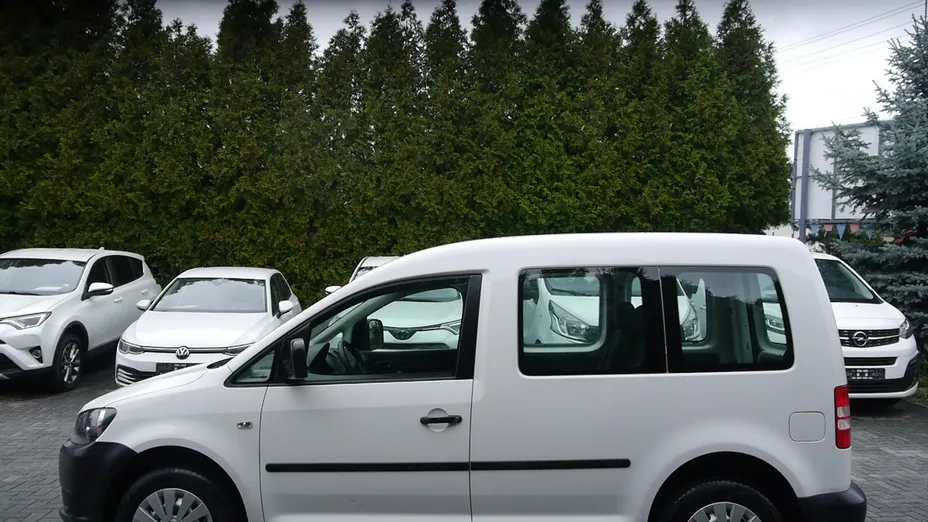 VOLKSWAGEN Caddy -