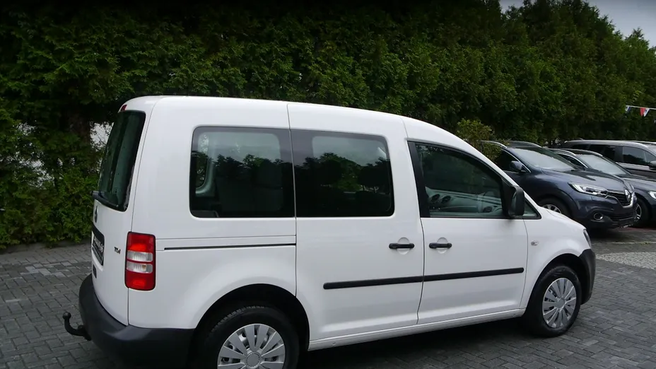 VOLKSWAGEN Caddy -