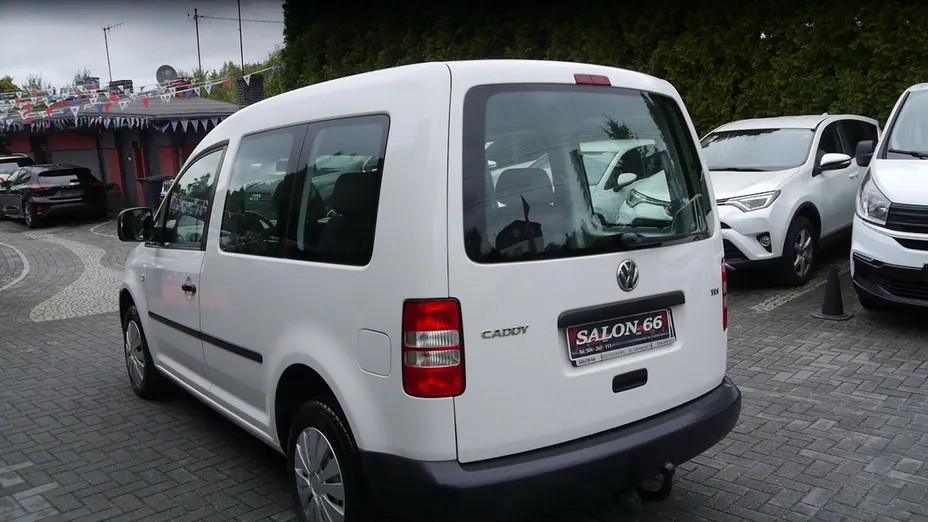 VOLKSWAGEN Caddy -