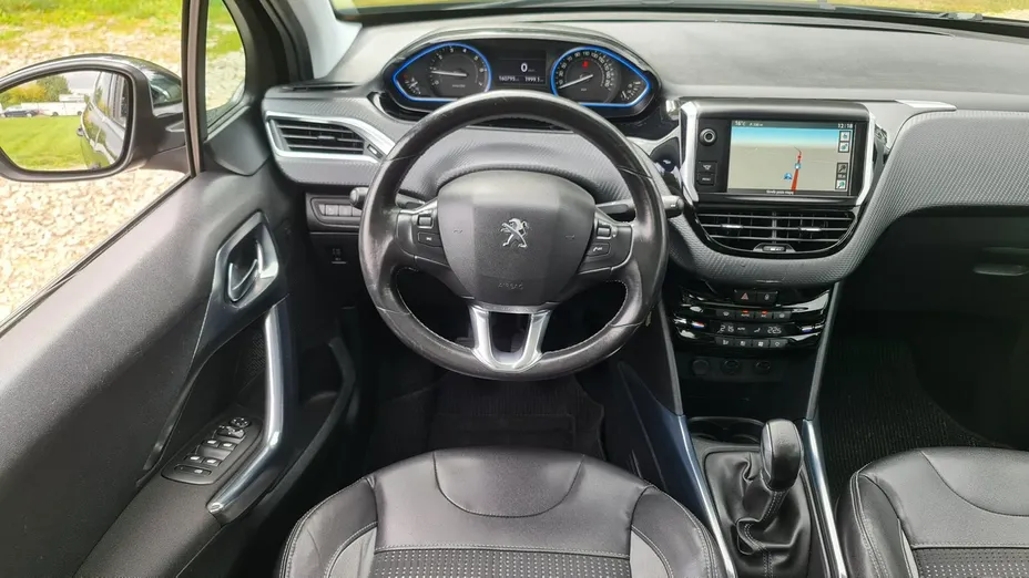 PEUGEOT 2008 -