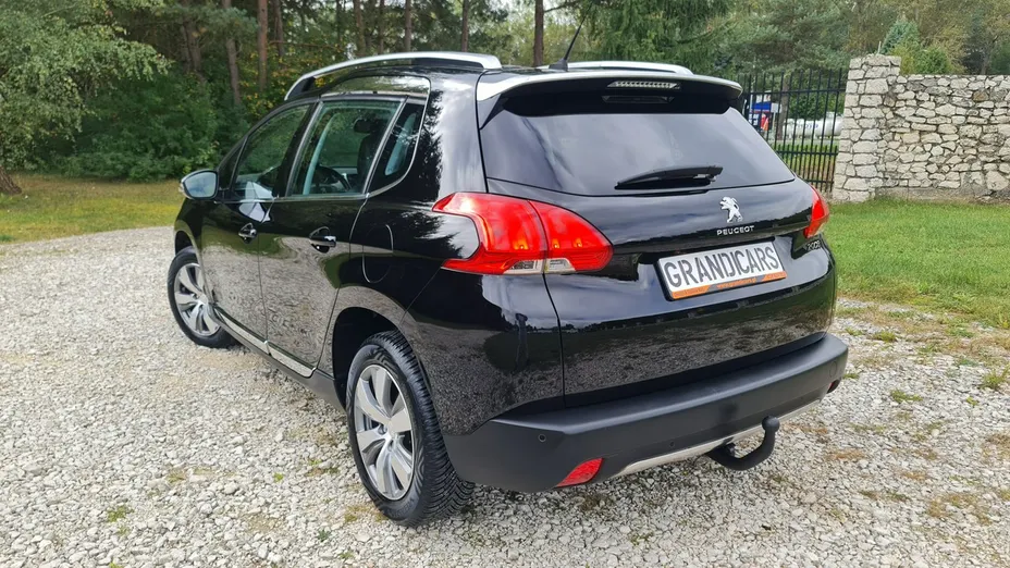 PEUGEOT 2008 -