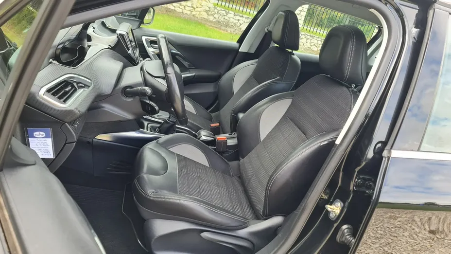 PEUGEOT 2008 -