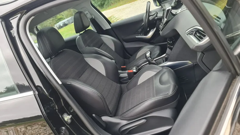 PEUGEOT 2008 -