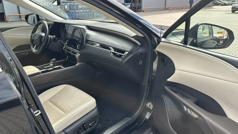 LEXUS RX -