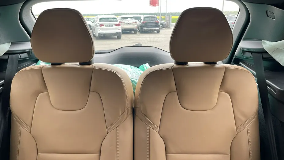 VOLVO XC90 -