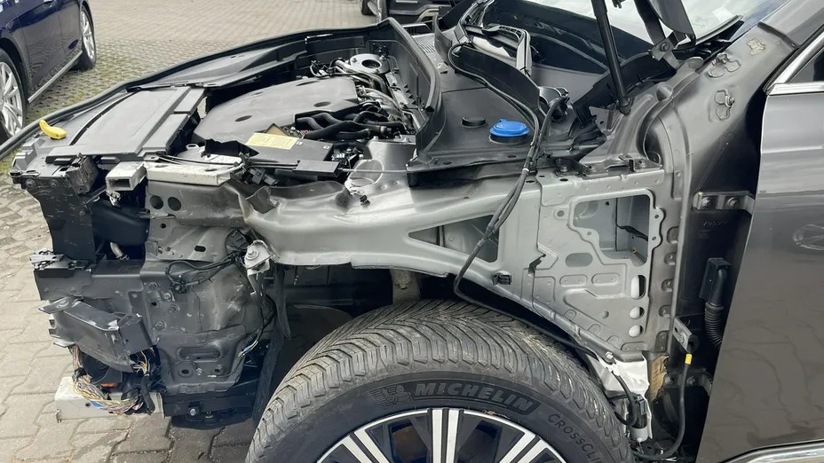 VOLVO XC90 -