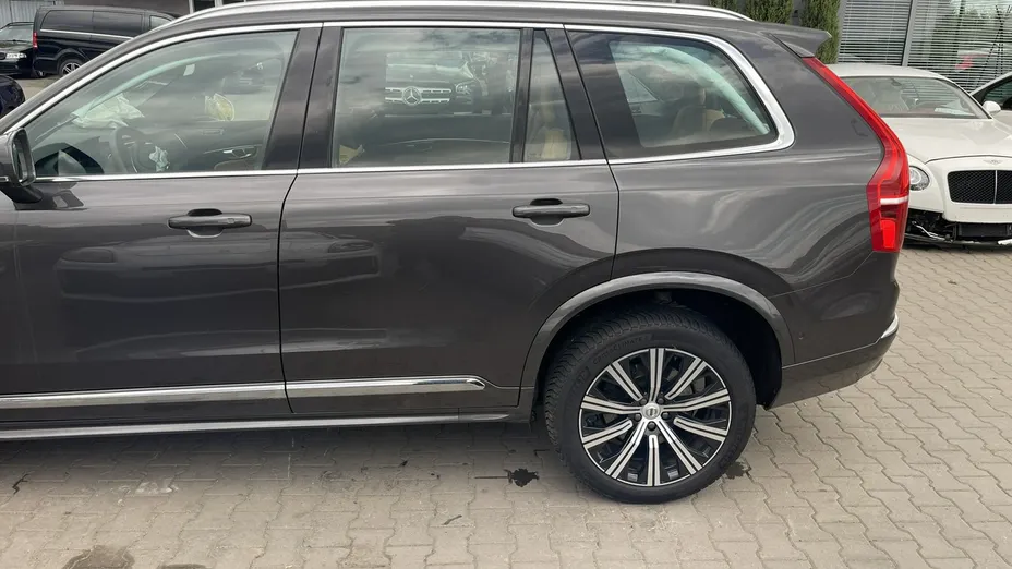 VOLVO XC90 -