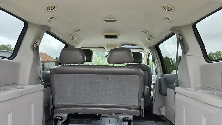 CHRYSLER Town & Country -