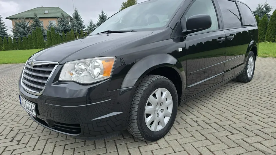 CHRYSLER Town & Country -