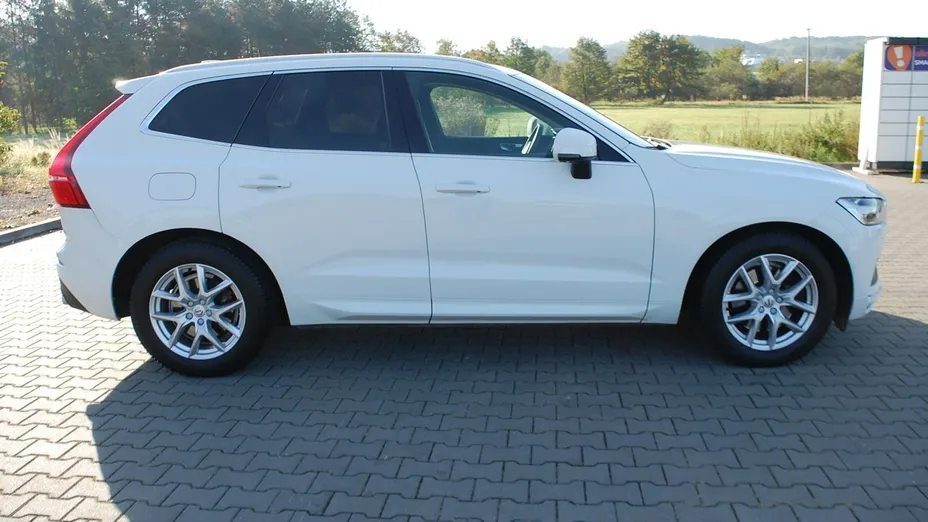 VOLVO XC60 -