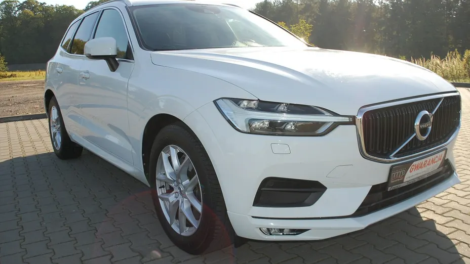 VOLVO XC60 -
