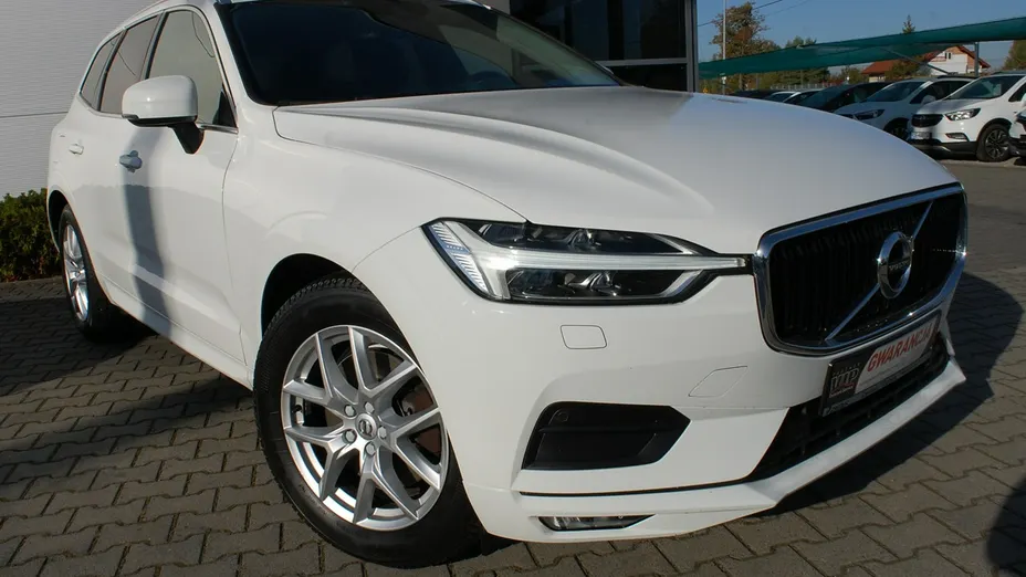 VOLVO XC60 -