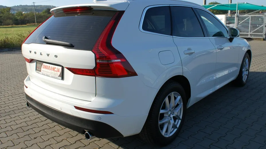 VOLVO XC60 -