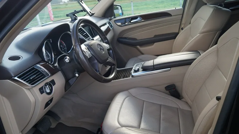 MERCEDES-BENZ ML -