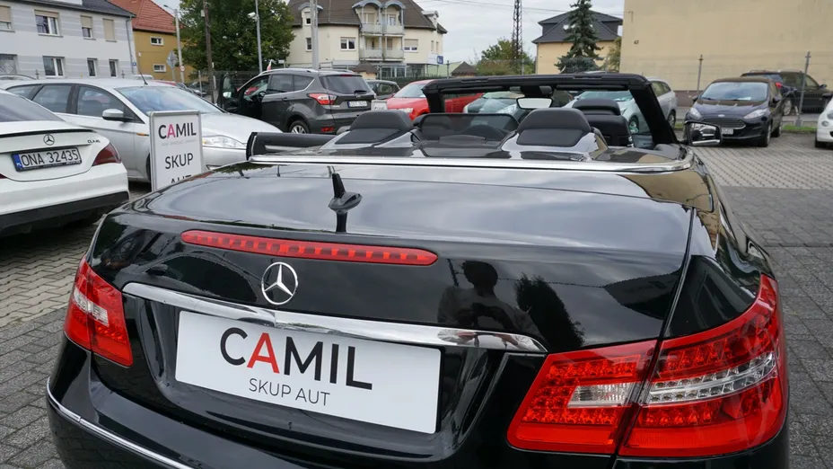 MERCEDES-BENZ E Klasa -