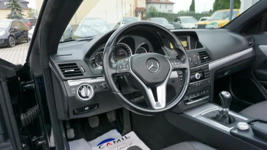 MERCEDES-BENZ E Klasa -