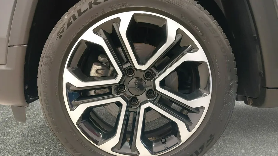 JEEP Compass -