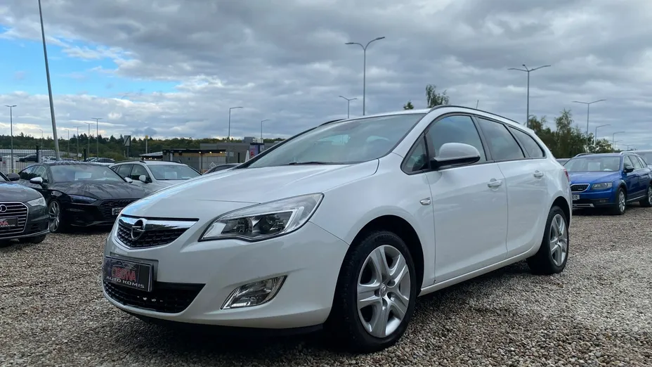 OPEL Astra -