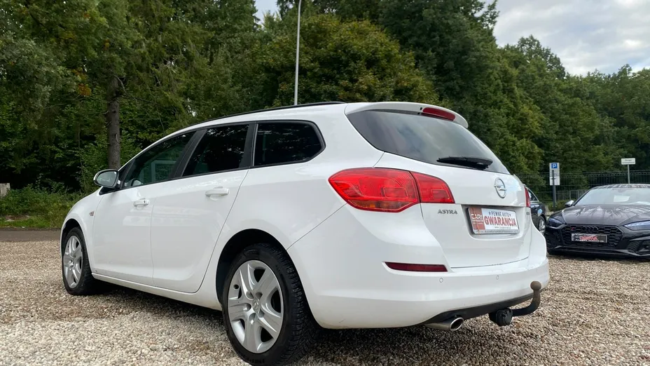 OPEL Astra -