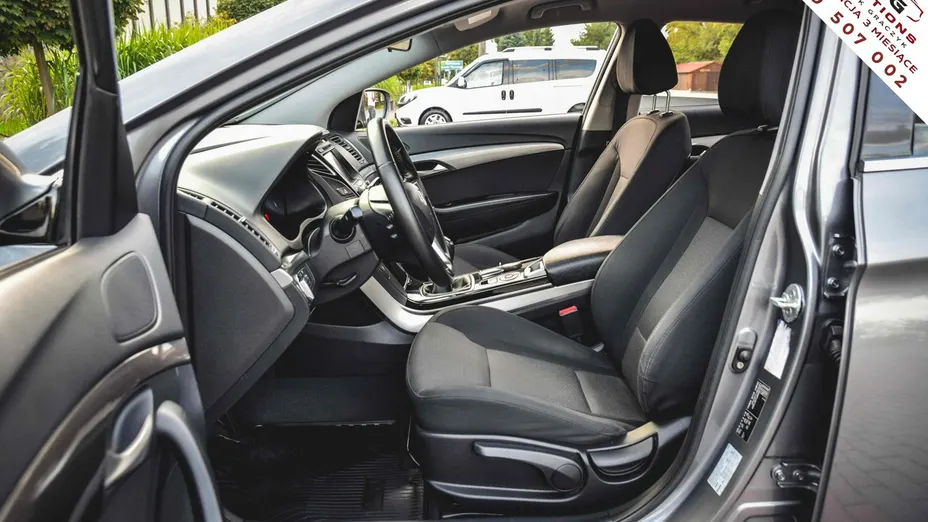 HYUNDAI i40 -