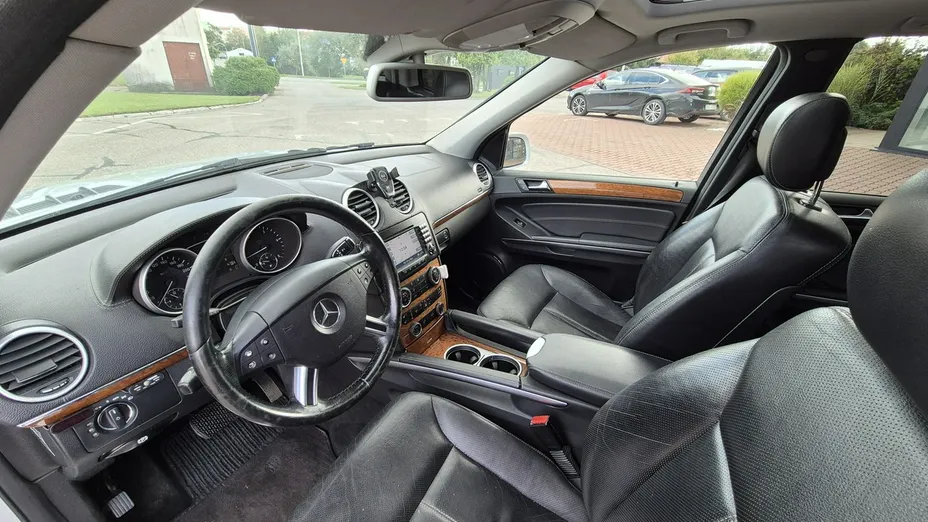 MERCEDES-BENZ GL -