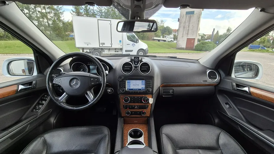 MERCEDES-BENZ GL -