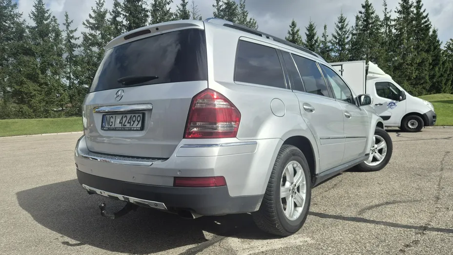 MERCEDES-BENZ GL -