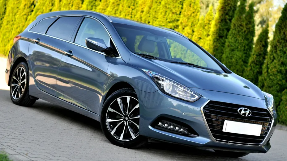 HYUNDAI i40 -