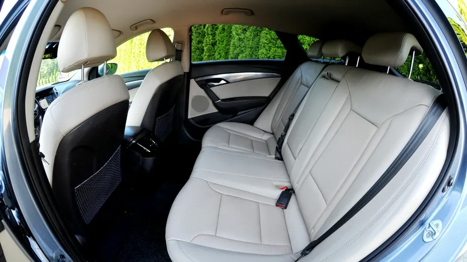 HYUNDAI i40 -