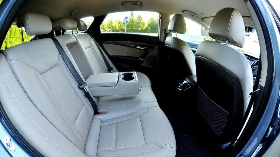 HYUNDAI i40 -