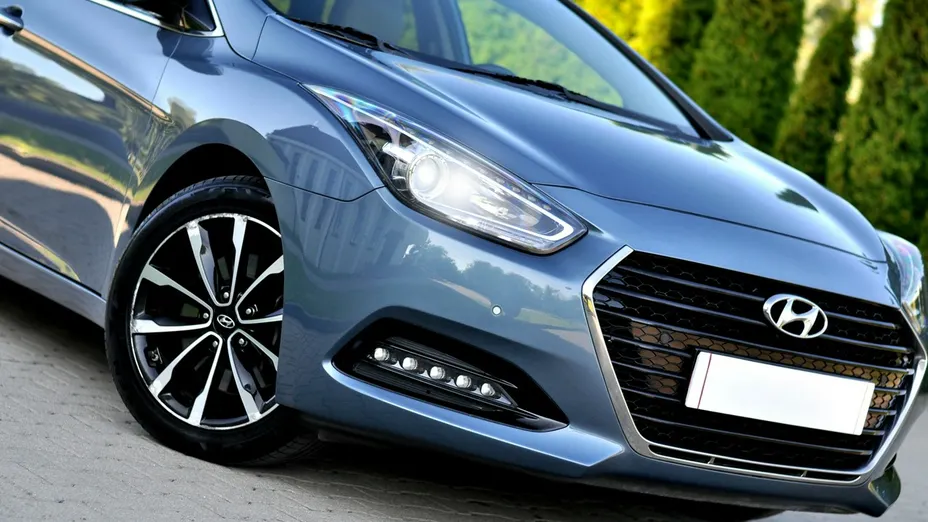 HYUNDAI i40 -