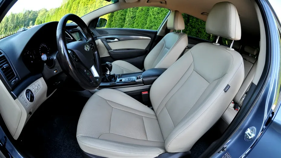 HYUNDAI i40 -