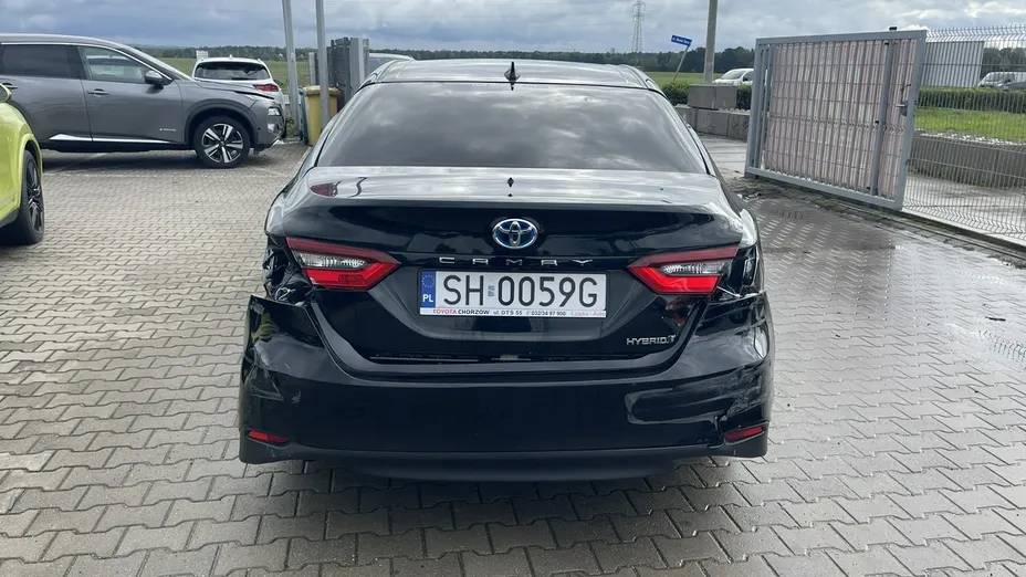 TOYOTA Camry -