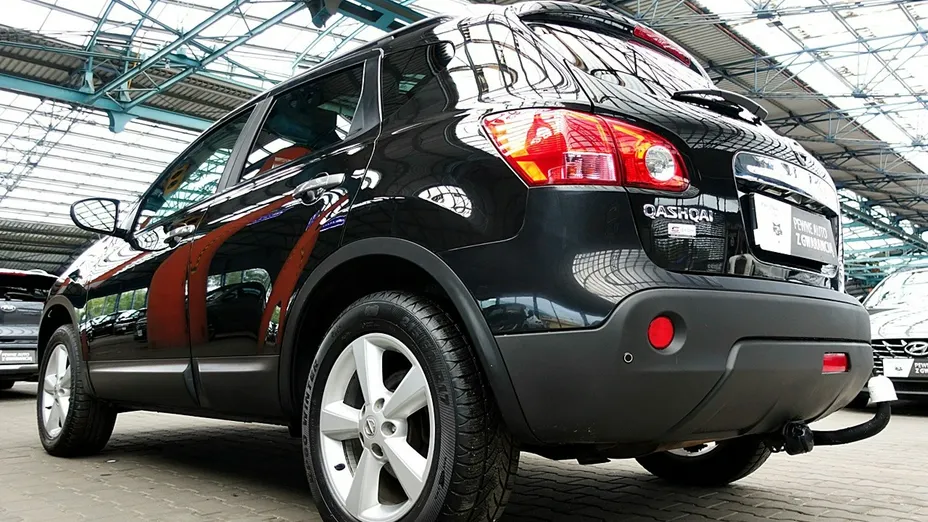 NISSAN Qashqai -