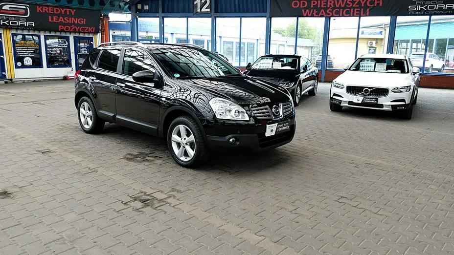NISSAN Qashqai -