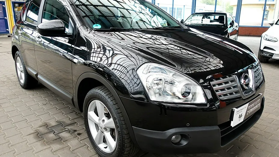 NISSAN Qashqai -