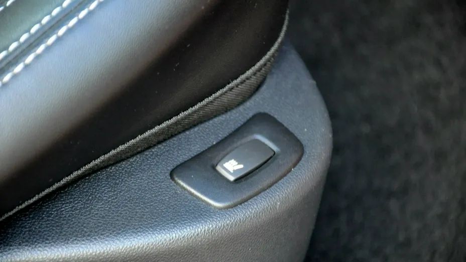 RENAULT Clio -