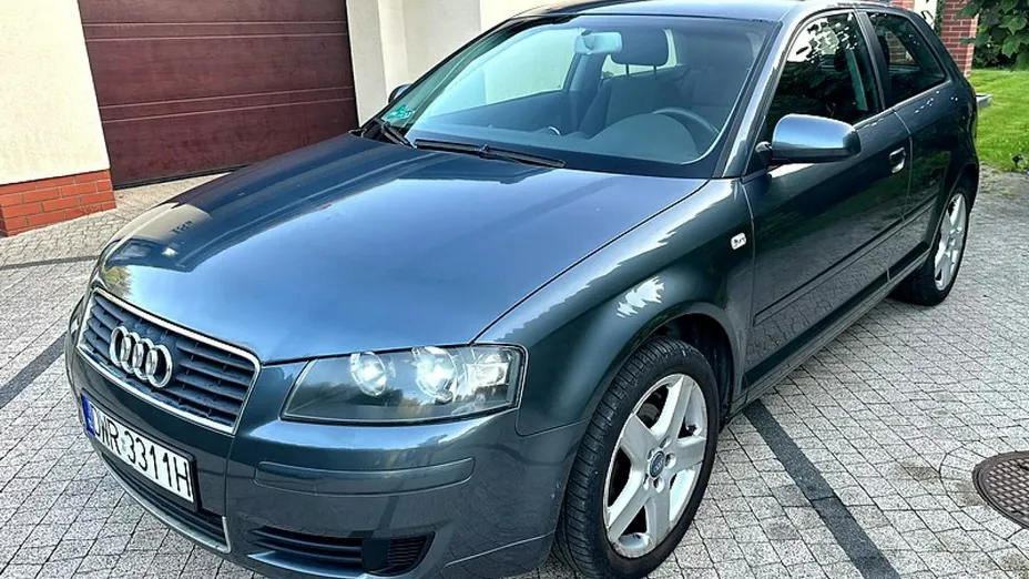 AUDI A3 -